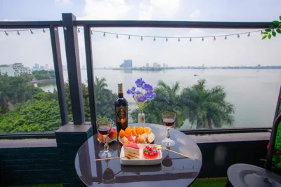 Lake View Hotel – 사진 4